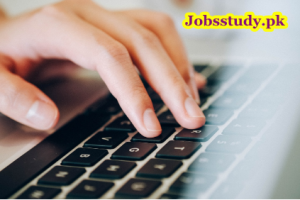 Scope of English Typing Course in Pakistan, Topics, Skills Required, Jobs, Salary, Tips 