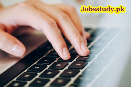 Scope of English Typing Course in Pakistan, Topics, Skills Required, Jobs, Salary, Tips